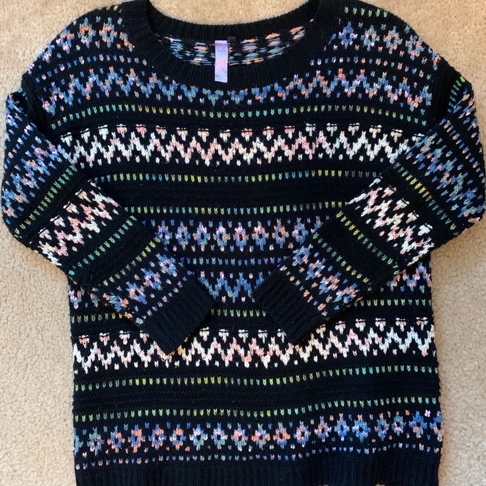 Alya Sweater